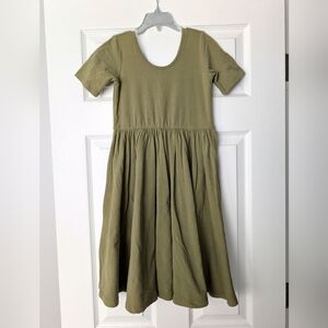 Light Olive Green Alice & Ames Twirl Size 8